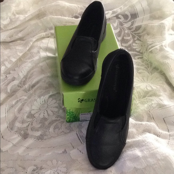 grasshopper shoes suede black